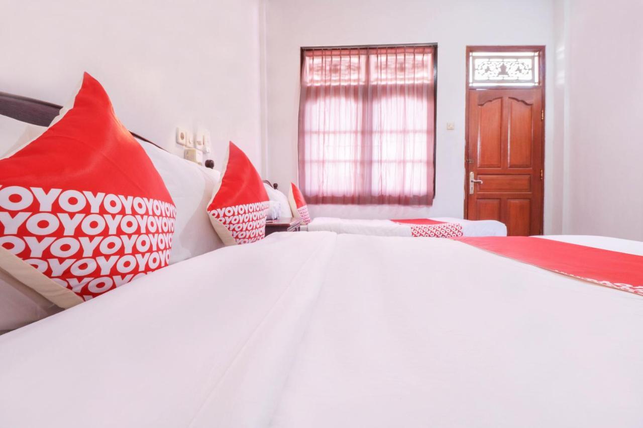 Oyo 2411 Taman Mekar Beach Inn 2 Kuta Lombok Exterior foto